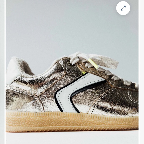 Verbenas Tennis Shoes - Picture 3 of 7